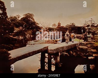 The Koyoen Garden, Mukojima, Tokio, 1890, Unbekannter Fotograf, japanisches handkoloriertes Schwarzweißfoto, Japan Ende des 19. Jahrhunderts – Anfang des 20. Jahrhunderts alte Albumenfotografie ( Historic History ) digitale verbesserte Reproduktion. Stockfoto