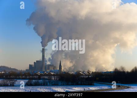 Braunkohlekraftwerk Frimmersdorf im Winter Stockfoto