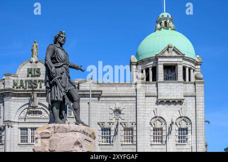 William Wallace Statue auf dem Rosemount Viadukt im Stadtzentrum von Aberdeen, Schottland, Großbritannien, Europa Stockfoto