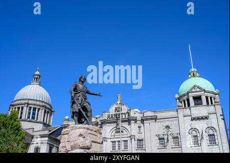 William Wallace Statue auf dem Rosemount Viadukt im Stadtzentrum von Aberdeen, Schottland, Großbritannien, Europa Stockfoto