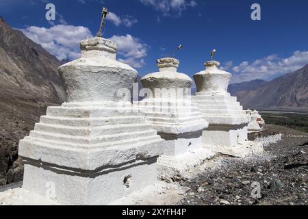 Heilige Stupas in Ladakh, Nordindien Stockfoto