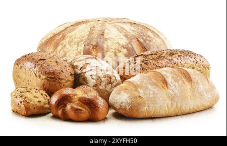 Komposition mit unterschiedlichsten Backwaren isoliert auf weiss Stockfoto