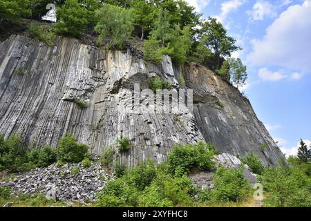 Basaltgestein. Detail, geologisch. Zlaty vrch. Der Goldberg in Nordböhmen Stockfoto