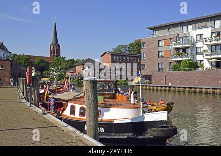 Europa, Deutschland, Niedersachsen, Buxtehude, Metropolregion Hamburg, Este, Hafen, Waterfront Living, Tuckerboat Meeting, Hamburg, Hamburg, Bundesstaat Stockfoto