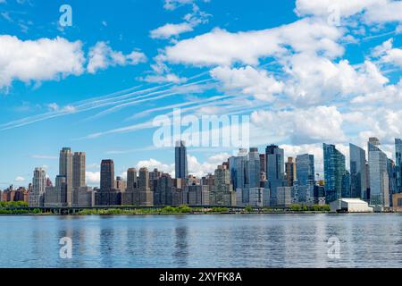 Manhattans wunderschöne Skyline, New York, USA. New York City mit Manhattan Skyline über dem Hudson River, New York City, USA. Blick auf New York Stockfoto