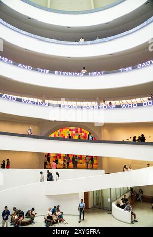 Manhattan, New York: Guggenheim Museum of Art in Manhattan mit neuen Ausstellungen und Kunstinstallationen Stockfoto