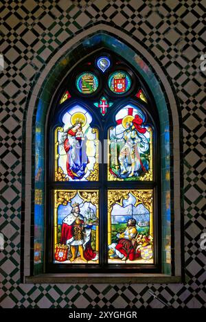 Kapelle im Pena Palace. Ursprünglicher Teil des frühen Klosters der Hieronymitenmönche. Alabaster-Retabel von Nicolau Chanterene (16. Jahrhundert) Stockfoto