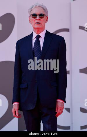 Venedig, Italien. August 2024. Kevin Kline nimmt an der Premiere von „Disclaimer“ während des 81. Internationalen Filmfestivals von Venedig am 29. August 2024 im Palazzo del Cinema auf dem Lido in Venedig Teil. Quelle: dpa/Alamy Live News Stockfoto