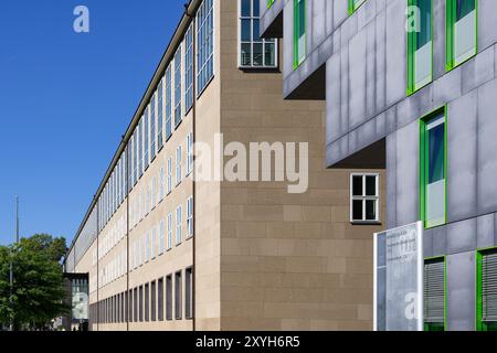 Hauptgebäude der Universität Köln am Albertus-Magnus-Platz in Köln Lindenthal Stockfoto