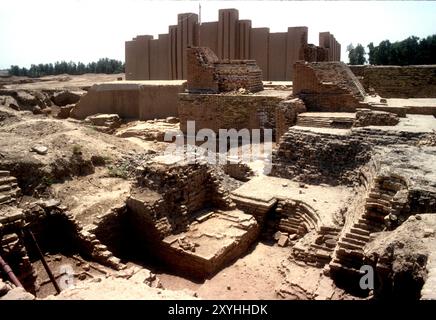 Die teilweise Restaurierung des Emakh-Tempels in Babylon wurde 1958 begonnen. Irak, Foto gemacht 1981 Stockfoto