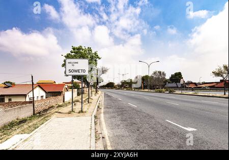 Soweto Townships Stadtschild in Johannesburg, Südafrika an einem sonnigen Tag Stockfoto
