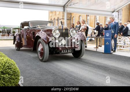 Der zweite Platz beim Salon Prive Concours 2024 im Blenheim Palace Woodstock Oxfordshire UK. 1933 Rolls Royce Phantom II Stockfoto