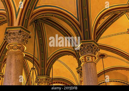 Säulen und Deckengewölbe im Cafe Central, Herrengasse, Wien, Österreich, Europa Stockfoto