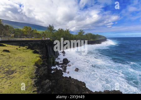 Küste von Cap Mechant Ort auf Reunion Island an einem sonnigen Tag Stockfoto