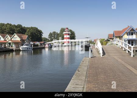 Das Hafendorf Rheinsberg mit Leuchtturm in Ostdeutschland Stockfoto