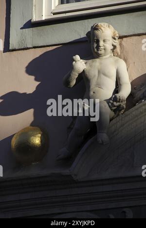 Engel auf einem Haus in Mühlhausen Stockfoto
