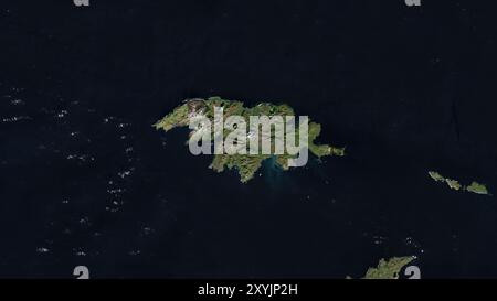 Attu Island in der Beringsee auf einem Satellitenbild vom 5. Oktober 2022 Stockfoto