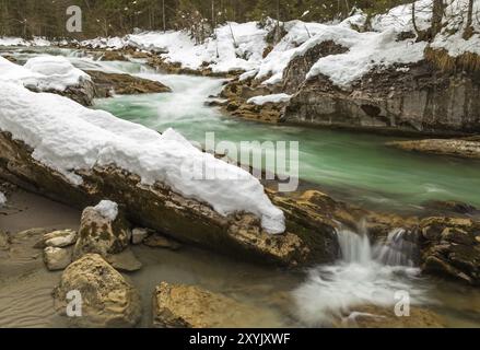 Im Winter am Rissbach Stockfoto