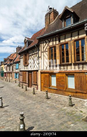 Traditionelle Fachwerkhäuser im Viertel Saint Leu in Amiens, Picardie, Frankreich Stockfoto