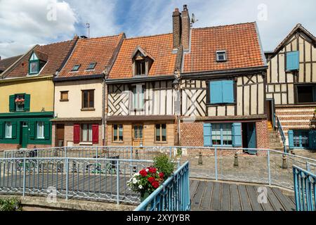Traditionelle Fachwerkhäuser im Viertel Saint Leu in Amiens, Picardie, Frankreich Stockfoto
