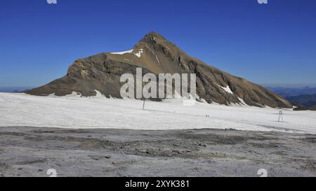 Hochgebirge in den Schweizer Alpen. Mt Oldenhorn. Diablerets Glacier im Sommer Stockfoto