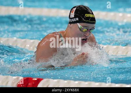 Nanterre, Frankreich. 30. August 2024. NANTERRE, FRANKREICH - AUGUST 30: Teilnahme am 100-m-Brustschlag der Frauen - Vorläufe am 2. Tag des Para Schwimmens - Paralympische Sommerspiele 2024 in Paris La Defense Arena am 30. August 2024 in Nanterre, Frankreich. (Foto von Patrick Goosen/BSR Agency) Credit: BSR Agency/Alamy Live News Stockfoto