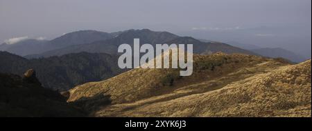 Mohare Danda und Poon Hill vom Aussichtspunkt Muldai aus gesehen, Nepal, Asien Stockfoto