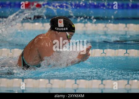 Nanterre, Frankreich. 30. August 2024. NANTERRE, FRANKREICH - AUGUST 30: Teilnahme am 100-m-Brustschlag der Frauen - Vorläufe am 2. Tag des Para Schwimmens - Paralympische Sommerspiele 2024 in Paris La Defense Arena am 30. August 2024 in Nanterre, Frankreich. (Foto von Patrick Goosen/BSR Agency) Credit: BSR Agency/Alamy Live News Stockfoto