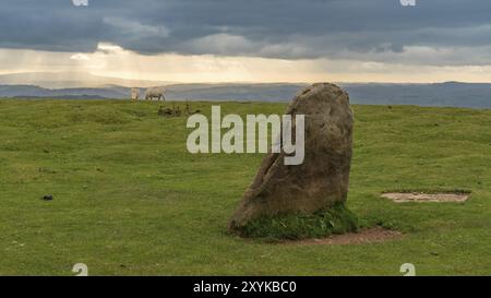 Blick über die Landschaft der Brecon Beacons National Park in der Nähe des Steinkreises und Twmpa, vom Heu Bluff Parkplatz in den Schwarzen Bergen gesehen, Powy Stockfoto