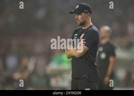 Münster, Deutschland. August 2024. firo: 27.08.2024, Fußball, DFB-Pokal, Pokal, Saison 2024/2025, 1. Runde, SCP Preussen Münster - VfB Stuttgart 0,5 Trainer: Sebastian Hoeness Gesture Credit: dpa/Alamy Live News Stockfoto
