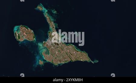 Miyakojima in der Philippinischen See auf einem Satellitenbild vom 13. Februar 2023 Stockfoto