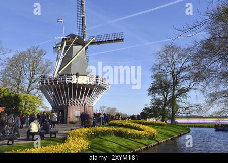 Lisse, Niederlande. April 2023. Besucher des Keukenhof, eines großartigen Frühlingsgartens in den Niederlanden Stockfoto