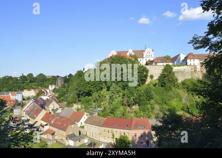 Blick auf die Altstadt von Bautzen mit Schloss Ortenburg und Nikolaikirche. Blick auf Schloss Bautzen Ortenburg Stockfoto