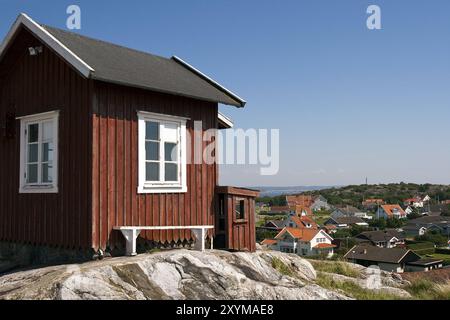 Schwedische Hütte auf einem Hügel Stockfoto