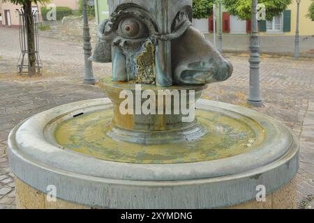 Six Sinnesbrunnen von Jürgen Goertz 1986, Skulptur mit Nase und Auge, Sixth SENSE, Sehen, Sehen, Schauen, Geruchssinn, Geruch, perce Stockfoto