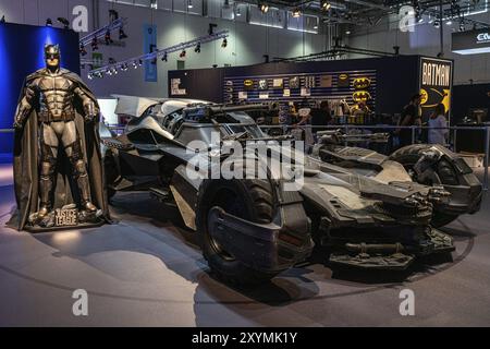 KÖLN, 28. JUN 2019: Impressionen von CCXP Cologne: Original Batman Mobiles aus den Filmen Stockfoto