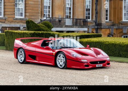 1996 Ferrari F50 von Pininfarina beim Salon Prive Concours 2024 im Blenheim Palace Woodstock Oxfordshire UK Stockfoto