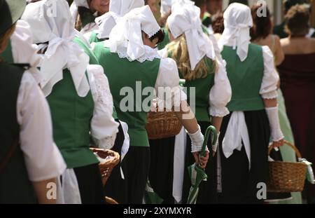 Parade während eines Shooting Festivals Stockfoto