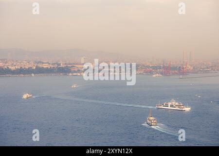 Skyline von Istanbul bei Sonnenuntergang, Türkei, Asien Stockfoto