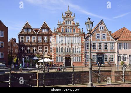 Europa, Deutschland, Niedersachsen, Stade, Metropolregion Hamburg, Hansestadt, Hansehafen, Water West, Bürgermeister-Hintze-Haus in der Weserrena Stockfoto