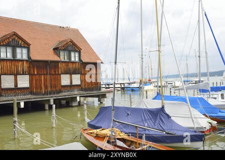 Bootshaeuser am Ammersee. Bootshäuser am Ammersee Stockfoto