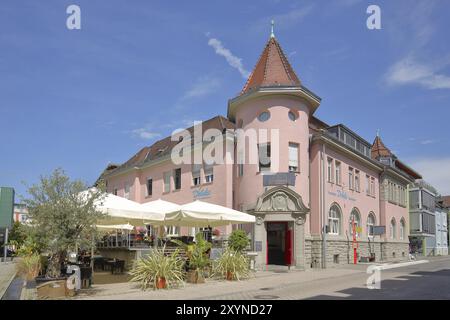 Straßenkneipe, Restaurant, Teggingerstraße, Radolfzell, Untersee, Bodensee, Bodensee, Hegau, Baden-Württemberg, Deutschland, Europa Stockfoto