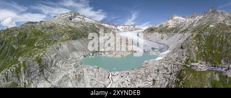 Rhonegletscher, Talgletscher im Quellgebiet der Rhone in den Schweizer Alpen. Schmelzender Gletscher, der Gletscher wird immer kleiner. Drohne Pho Stockfoto