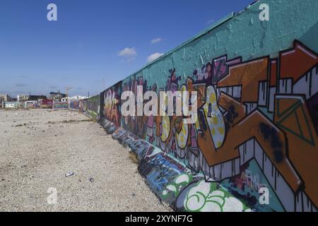 Kopenhagen, Dänemark, 17. März 2016: Graffiti-Wandgemälde im verlassenen Industrieviertel in Europa Stockfoto