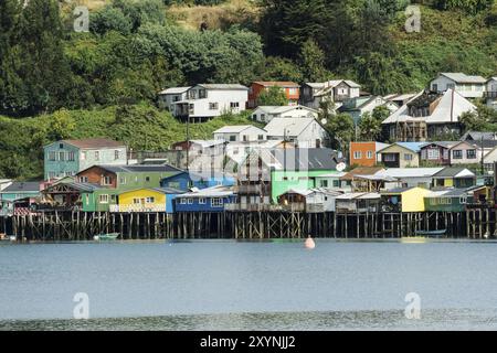 Palafitos, Castro, Chiloe-Archipel, Provinz Chiloe, Region Los Lagos, Patagonien, Republik Chile, Südamerika Stockfoto