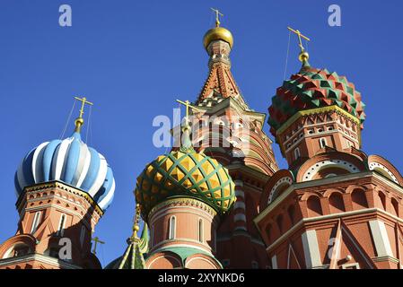 Basilius-Kathedrale und Wassilevski-Abfahrt des Roten Platzes im Moskauer Kreml, Russland, Europa Stockfoto