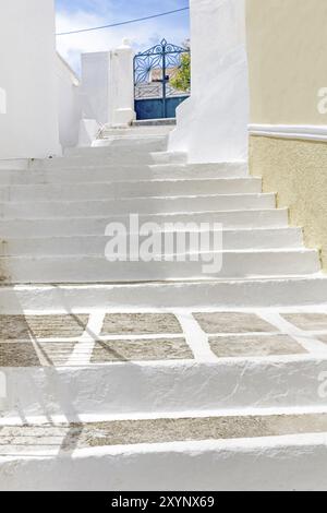 Typische griechische Gasse, Karpathos Stockfoto