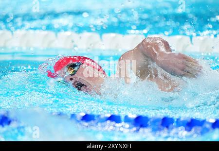 Der britische Bruce Dee während des 200 m langen Medley SM6 in der Pariser La Defense Arena am zweiten Tag der Paralympischen Sommerspiele 2024. Bilddatum: Freitag, 30. August 2024. Stockfoto