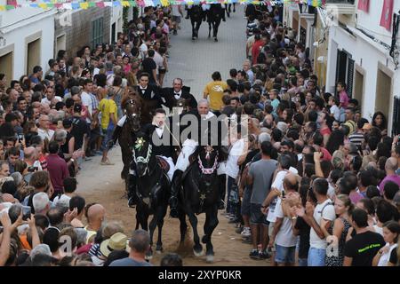 Jaleo, traditioneller Tanz mit Pferden, ursprünglich aus dem 14. Jahrhundert, Festlichkeiten von Sant Bartomeu, Ferreries, Menorca, Balearen, Spanien, Eur Stockfoto