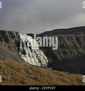 Berühmter Wasserfall Dynjandi, westfjorde Islands Stockfoto